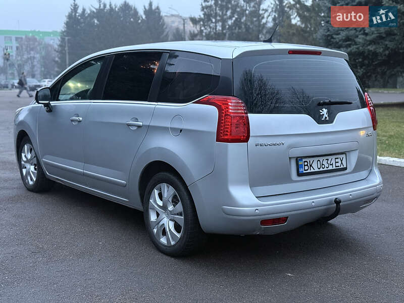 Мікровен Peugeot 5008 2010 в Рівному
