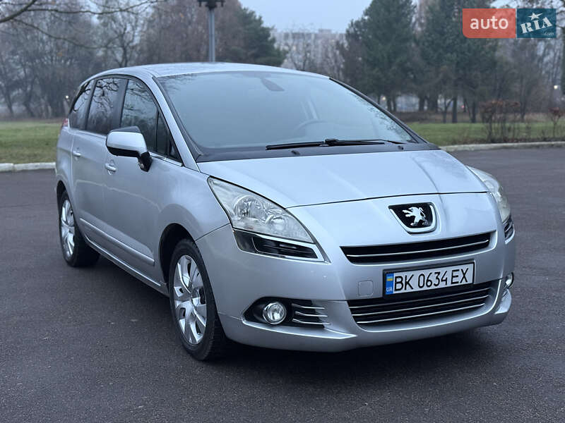 Мікровен Peugeot 5008 2010 в Рівному