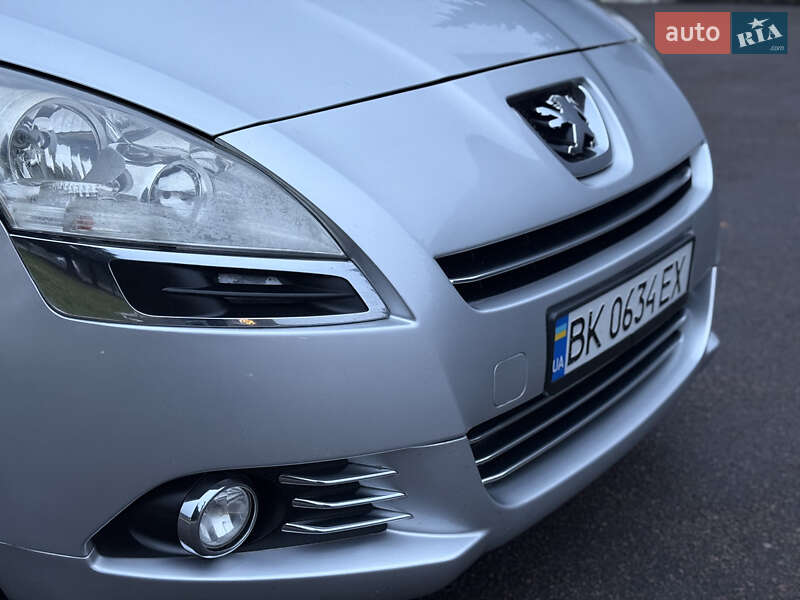 Мікровен Peugeot 5008 2010 в Рівному