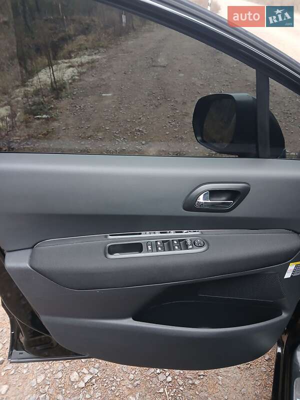 Мікровен Peugeot 5008 2011 в Костопілі фото 26 Мікровен Peugeot 5008 2011 в Костопілі