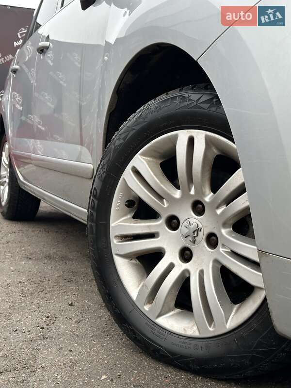 Мікровен Peugeot 5008 2012 в Сумах фото 6 Мікровен Peugeot 5008 2012 в Сумах