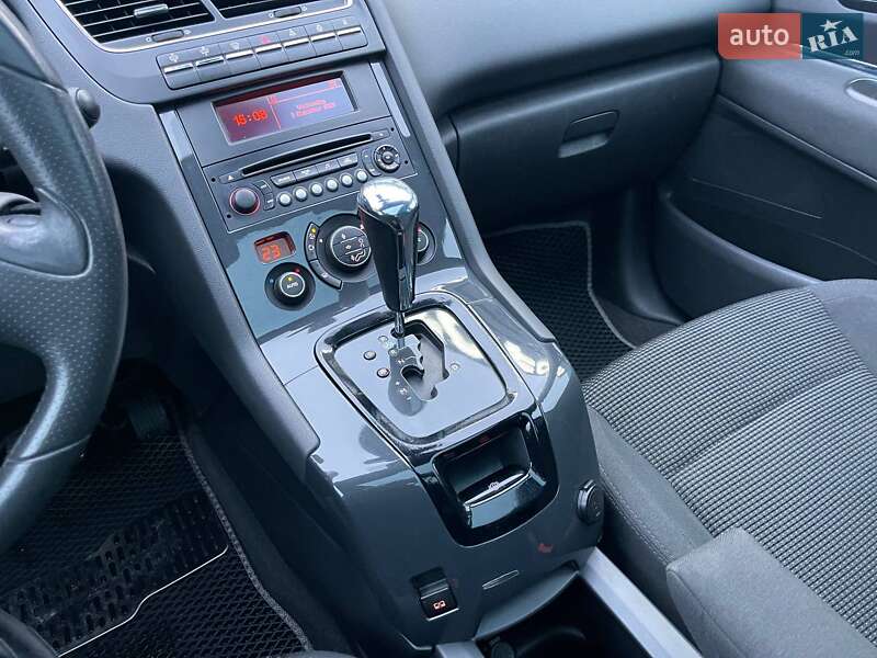 Мікровен Peugeot 5008 2012 в Києві