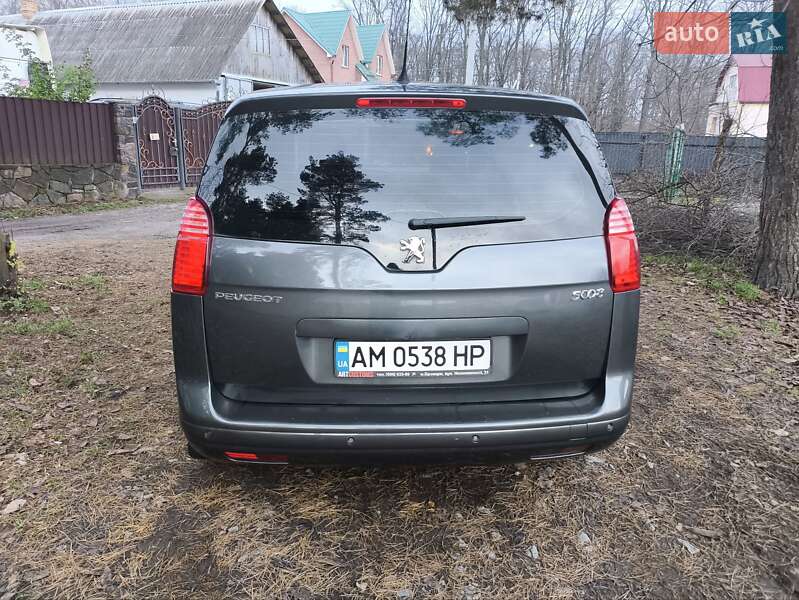 Микровэн Peugeot 5008 2009 в Звягеле