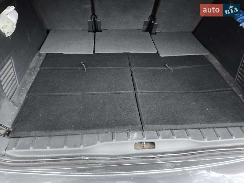 Микровэн Peugeot 5008 2009 в Звягеле