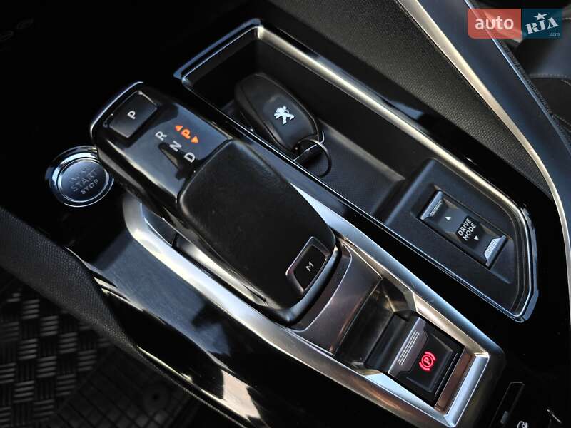 Внедорожник / Кроссовер Peugeot 5008 2021 в Калуше