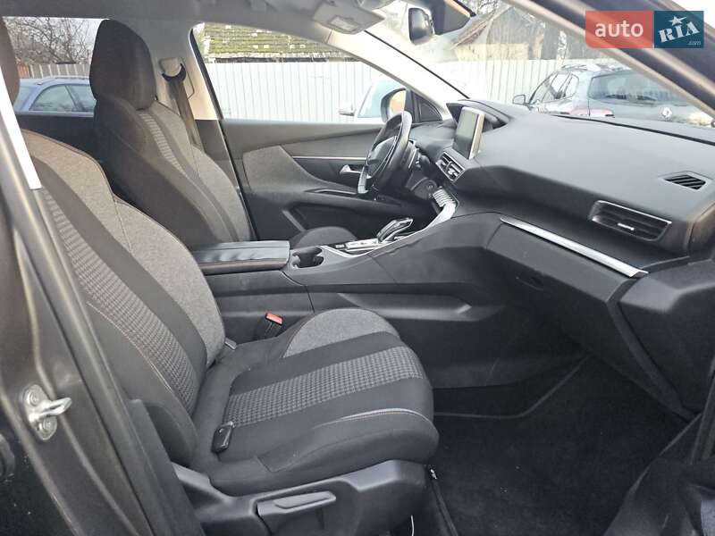 Позашляховик / Кросовер Peugeot 5008 2018 в Стрию