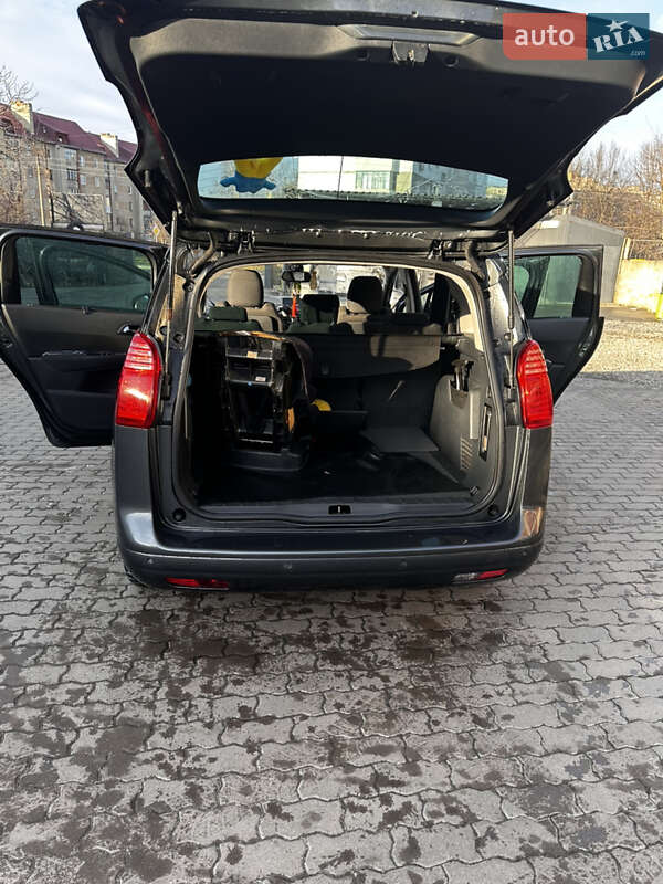 Микровэн Peugeot 5008 2013 в Калуше фото 4 Микровэн Peugeot 5008 2013 в Калуше