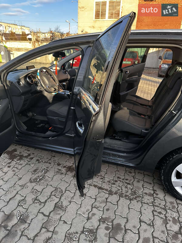 Микровэн Peugeot 5008 2013 в Калуше фото 6 Микровэн Peugeot 5008 2013 в Калуше