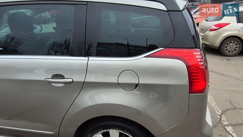 Микровэн Peugeot 5008 2010 в Кропивницком фото 11 Микровэн Peugeot 5008 2010 в Кропивницком