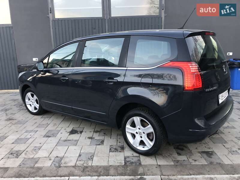 Микровэн Peugeot 5008 2010 в Ивано-Франковске