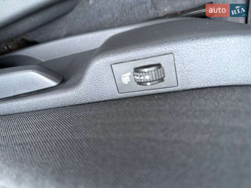 Микровэн Peugeot 5008 2015 в Коломые