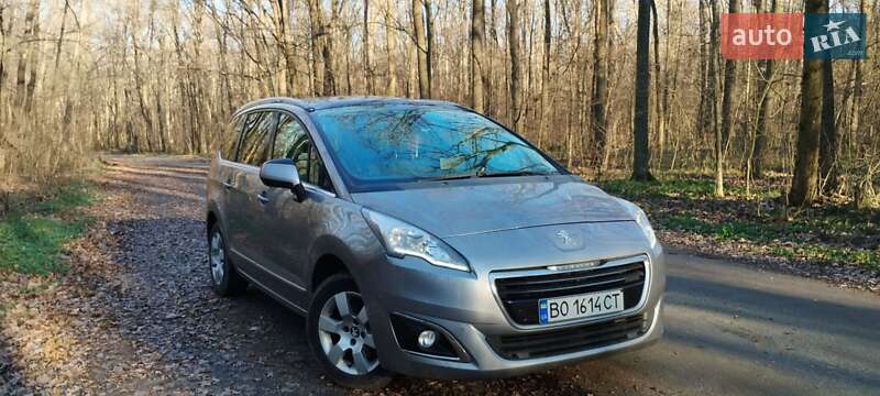 Микровэн Peugeot 5008 2015 в Тальном