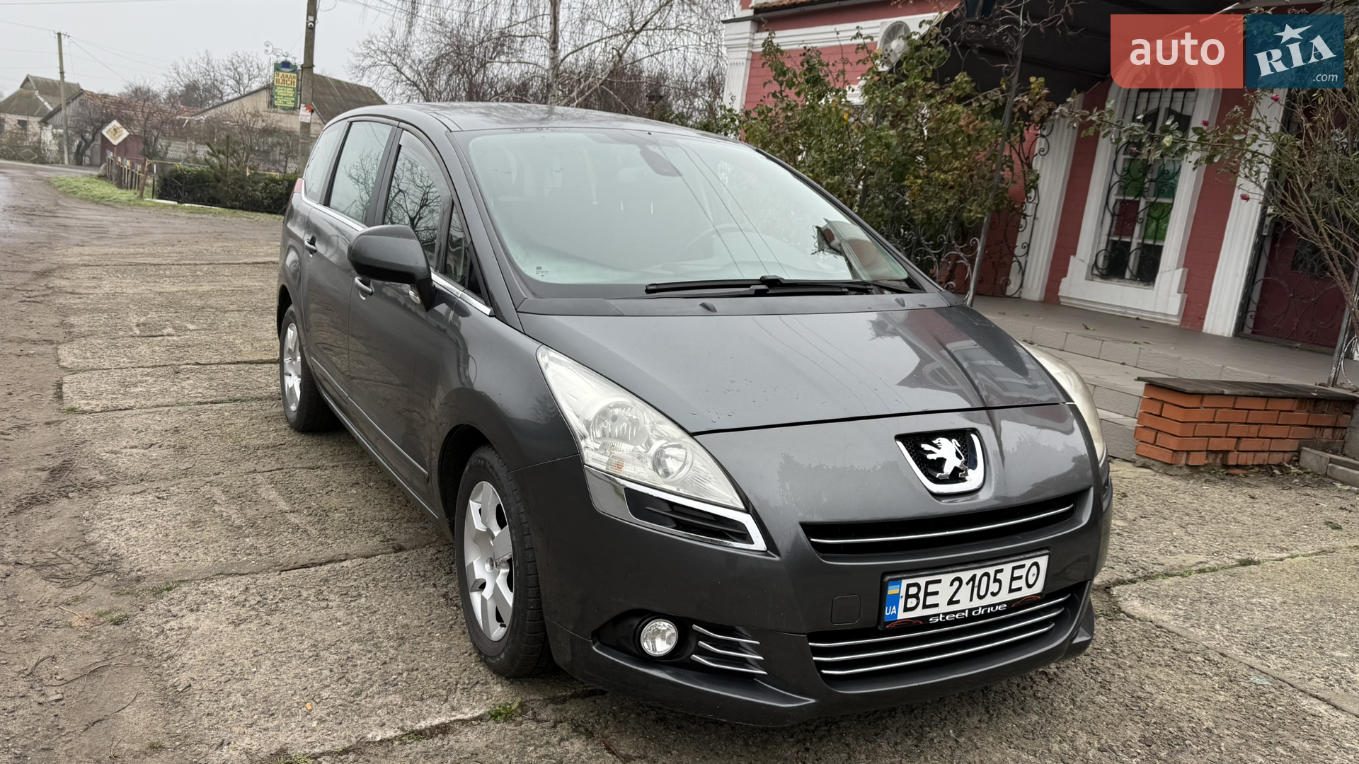 2011 Peugeot 5008 - фото 1