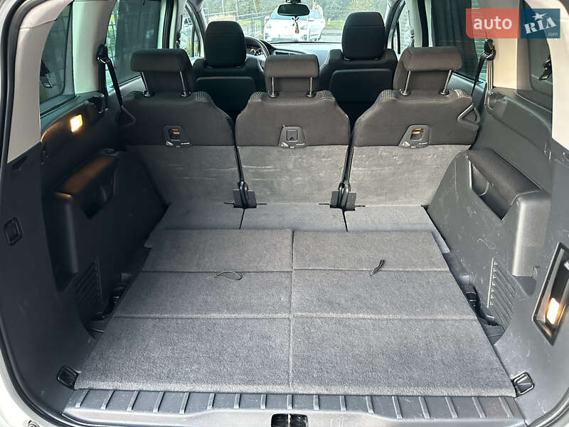 Мікровен Peugeot 5008 2011 в Луцьку