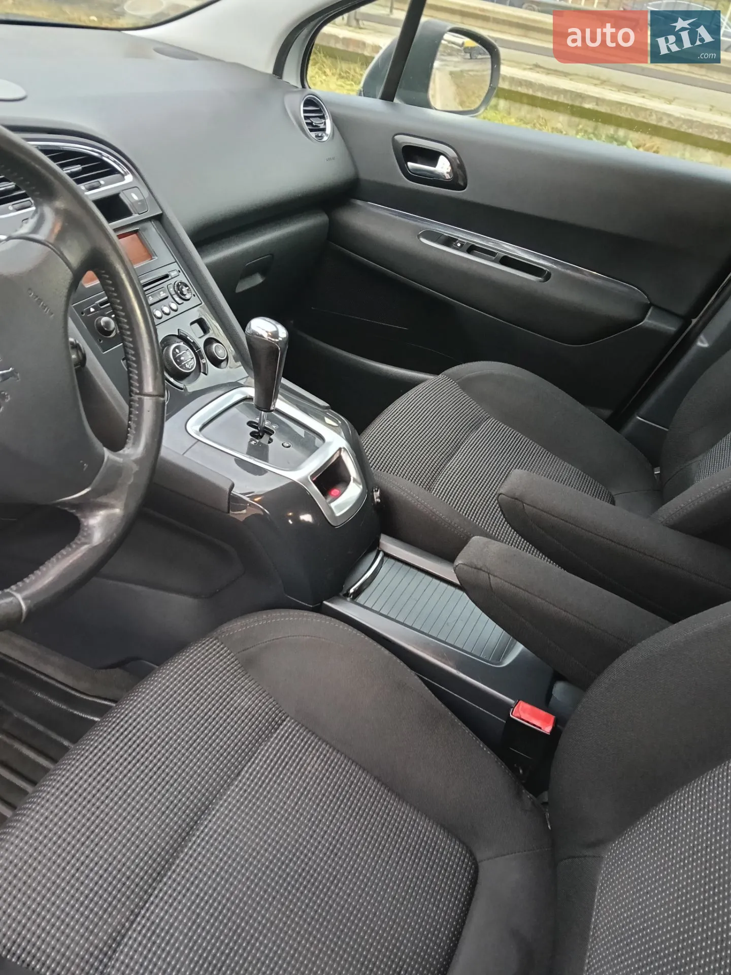 2010 Peugeot 5008 - мініатюра 10