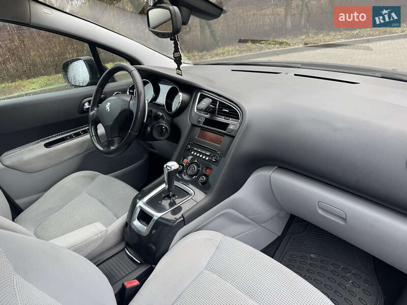 Микровэн Peugeot 5008 2010 в Ковеле