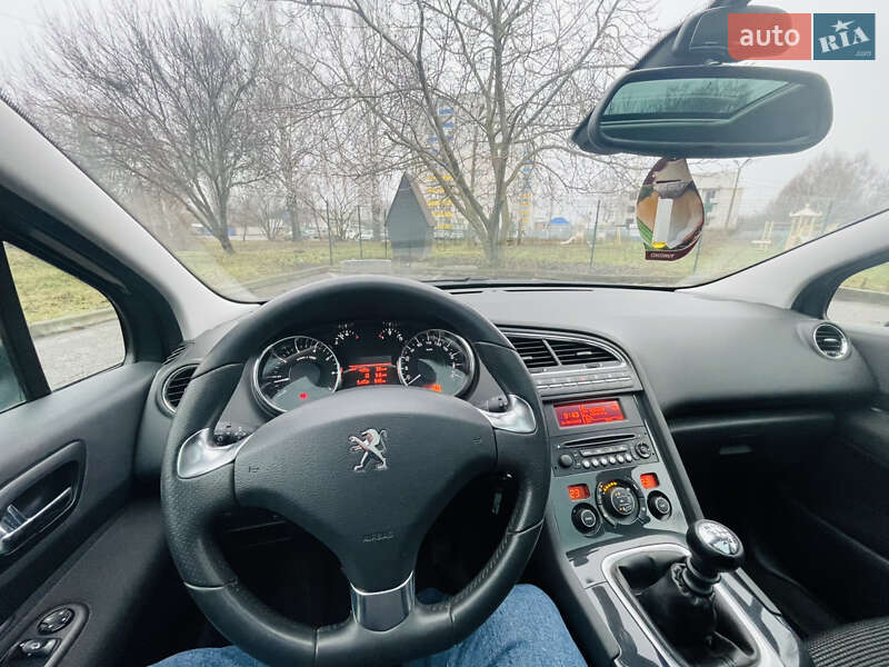 Микровэн Peugeot 5008 2013 в Конотопе