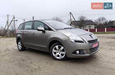 Микровэн Peugeot 5008 2012 в Калуше
