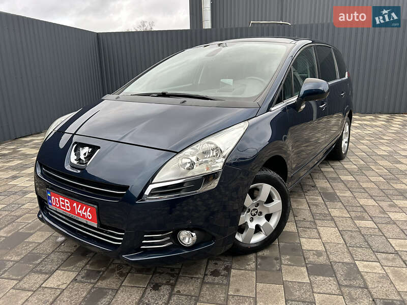 Peugeot 5008 2011