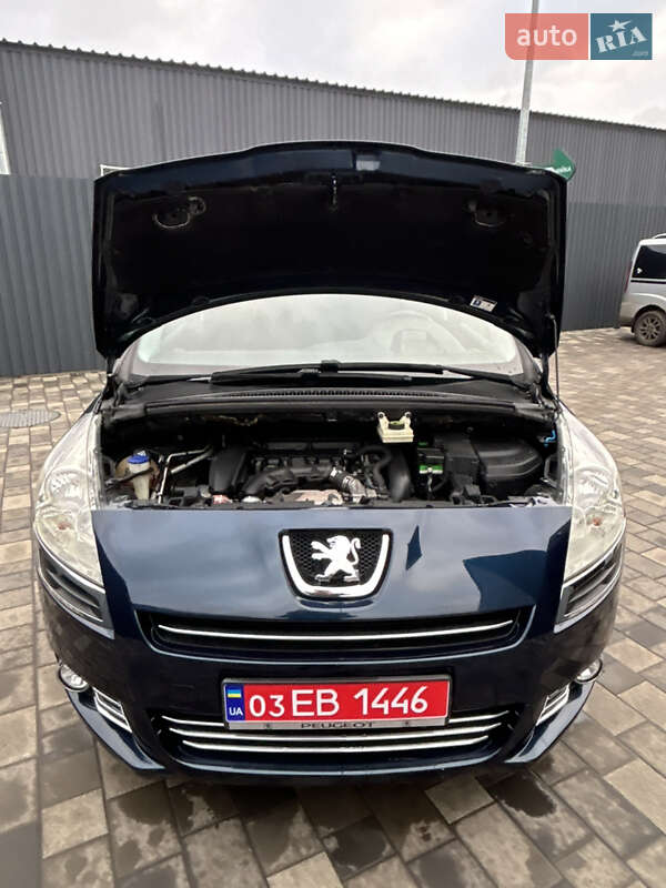 Мікровен Peugeot 5008 2011 в Полтаві