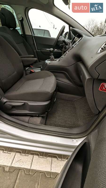 Мікровен Peugeot 5008 2011 в Івано-Франківську