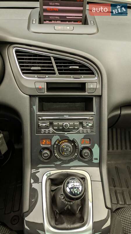 Мікровен Peugeot 5008 2011 в Івано-Франківську