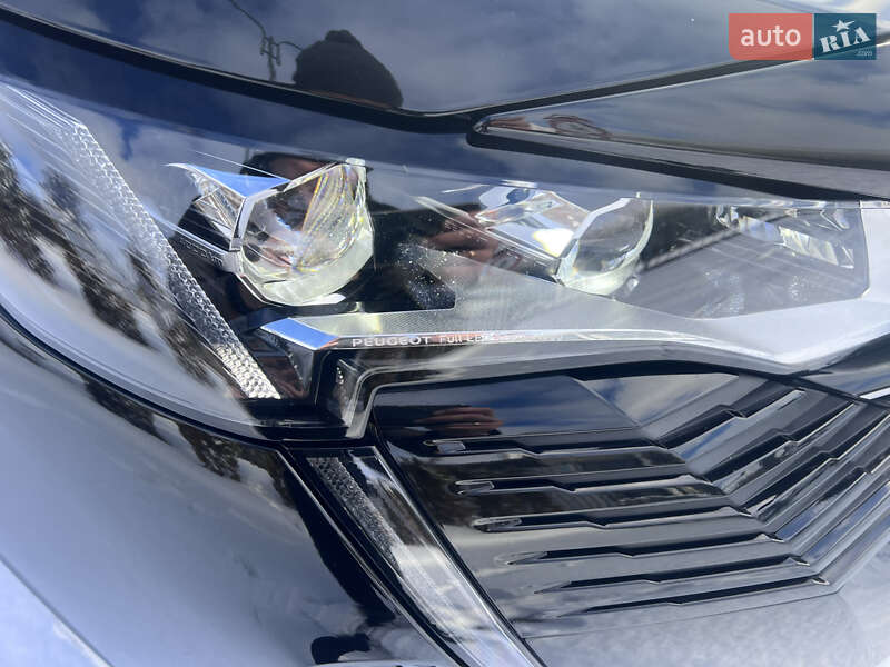 Позашляховик / Кросовер Peugeot 5008 2021 в Полтаві