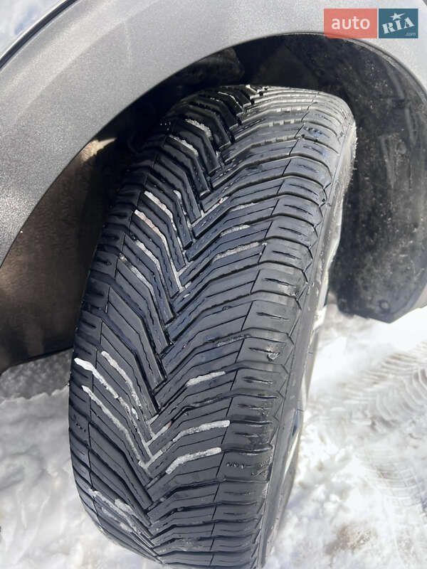 Позашляховик / Кросовер Peugeot 5008 2021 в Полтаві