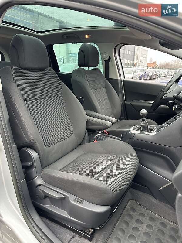 Микровэн Peugeot 5008 2012 в Сумах