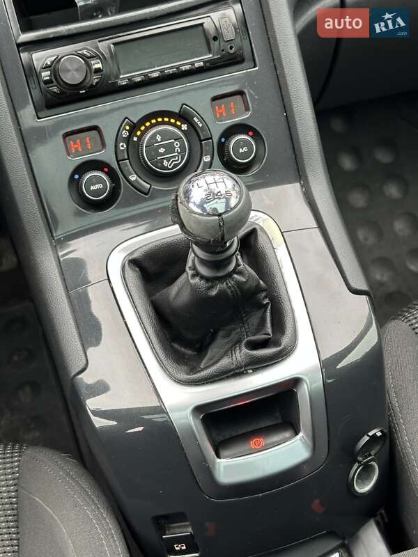 Микровэн Peugeot 5008 2012 в Сумах