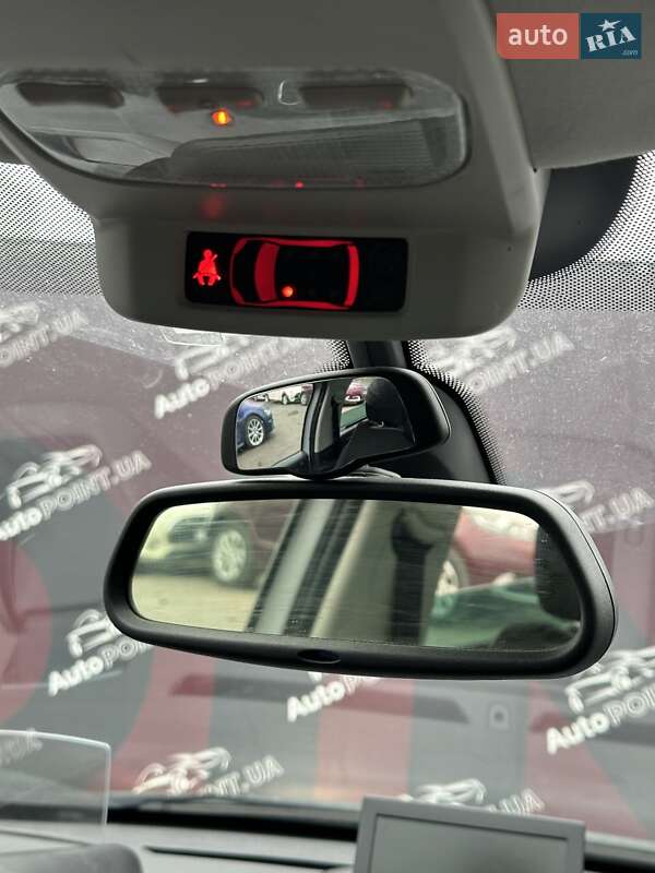 Микровэн Peugeot 5008 2012 в Сумах