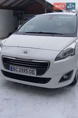 Микровэн Peugeot 5008 2015 в Мостиске