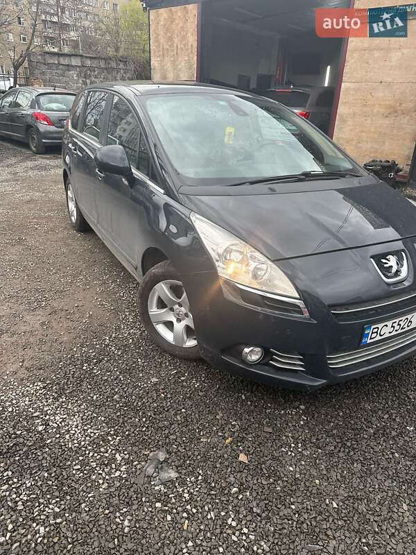 Peugeot 5008 2010