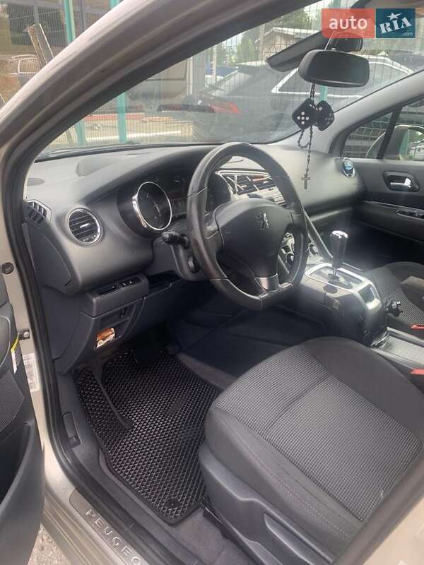 Микровэн Peugeot 5008 2010 в Стрые фото 12 Микровэн Peugeot 5008 2010 в Стрые