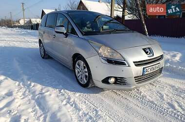 Мікровен Peugeot 5008 2012 в Старій Вижівці