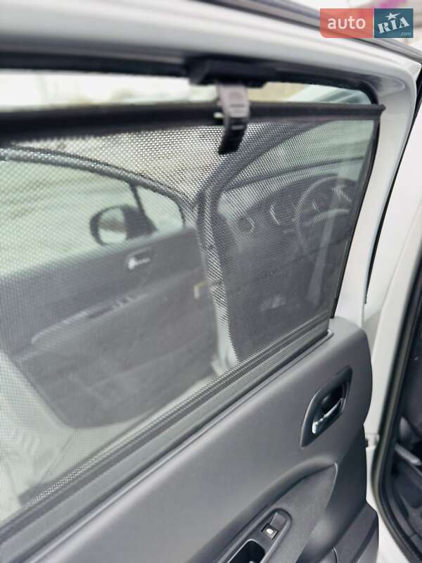 Микровэн Peugeot 5008 2014 в Львове фото 17 Микровэн Peugeot 5008 2014 в Львове