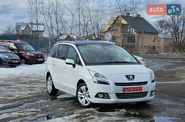 Микровэн Peugeot 5008 2012 в Калуше