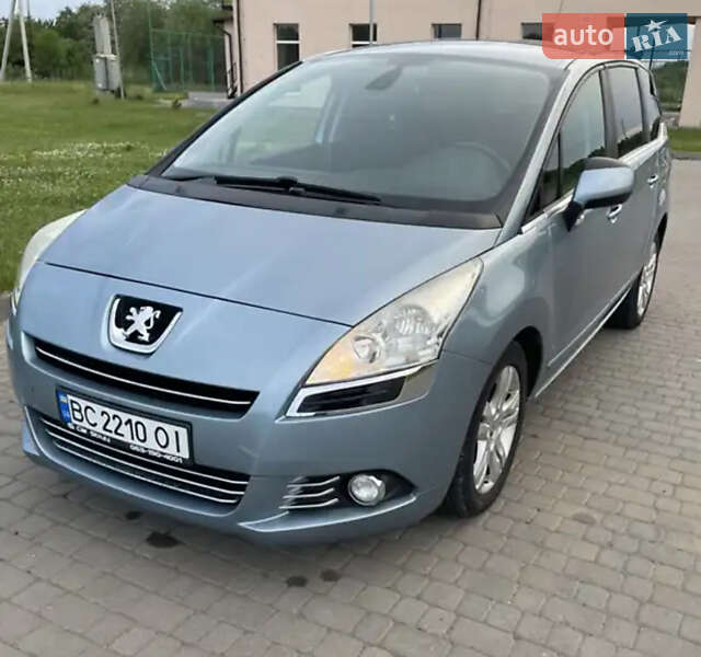 Peugeot 5008 2011