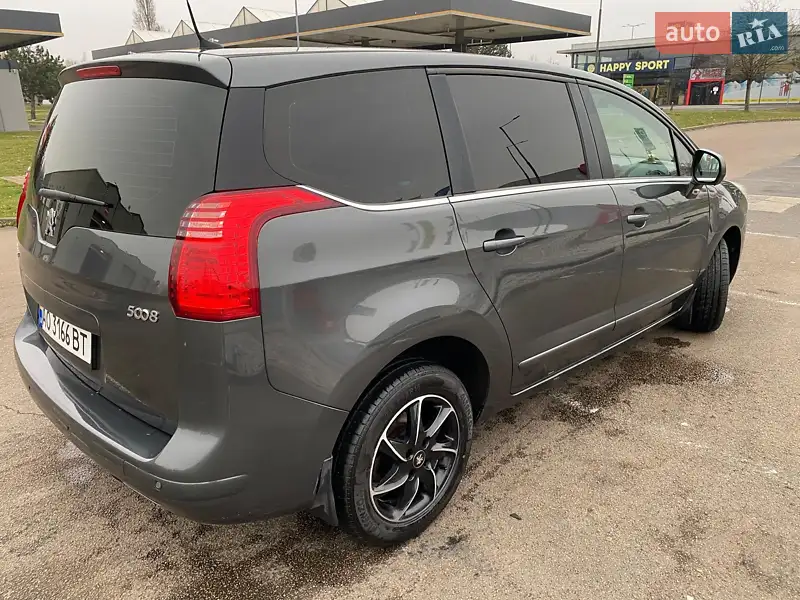 Peugeot 5008