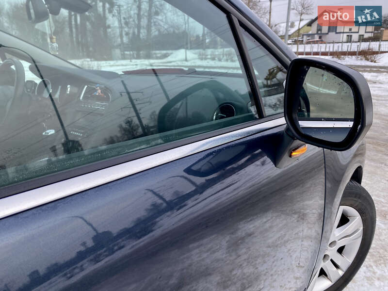 Микровэн Peugeot 5008 2012 в Львове