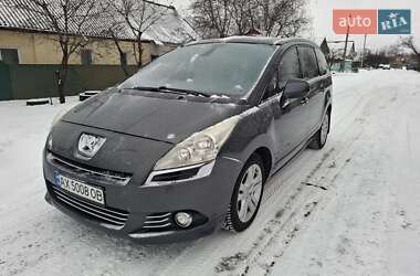 Мікровен Peugeot 5008 2010 в Краснограді