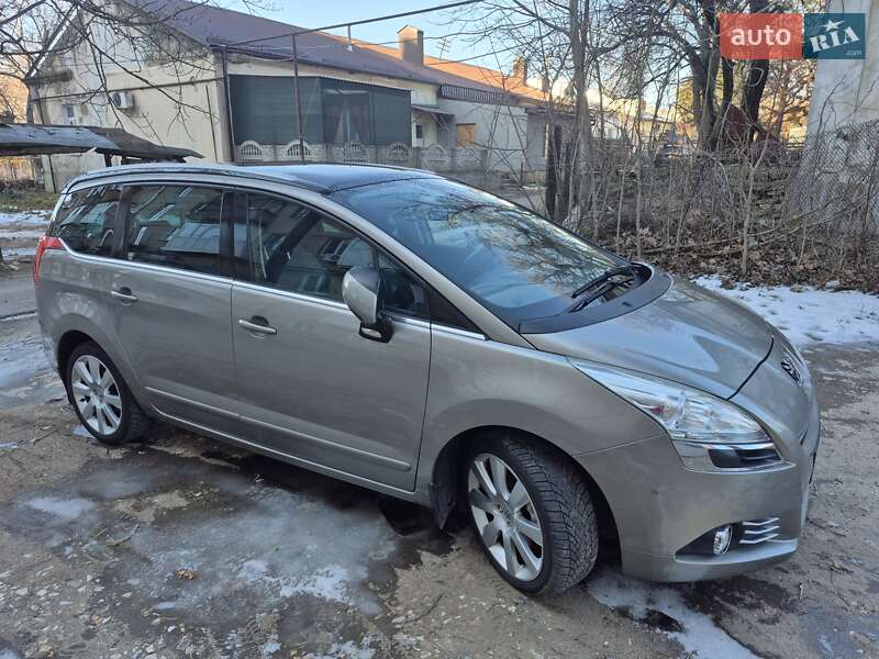 Peugeot 5008 2010
