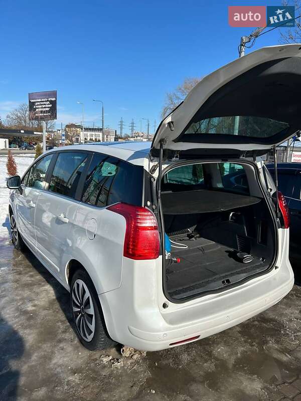 Микровэн Peugeot 5008 2012 в Львове