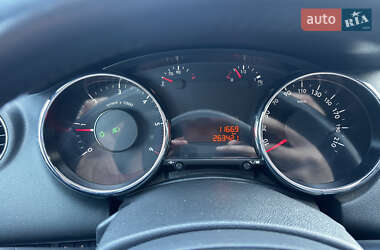 Микровэн Peugeot 5008 2010 в Стебнику