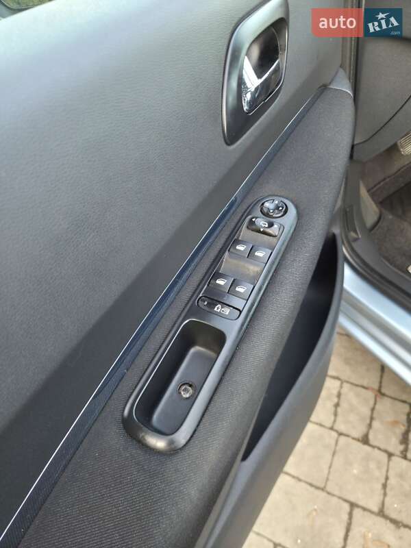 Микровэн Peugeot 5008 2010 в Львове фото 34 Микровэн Peugeot 5008 2010 в Львове