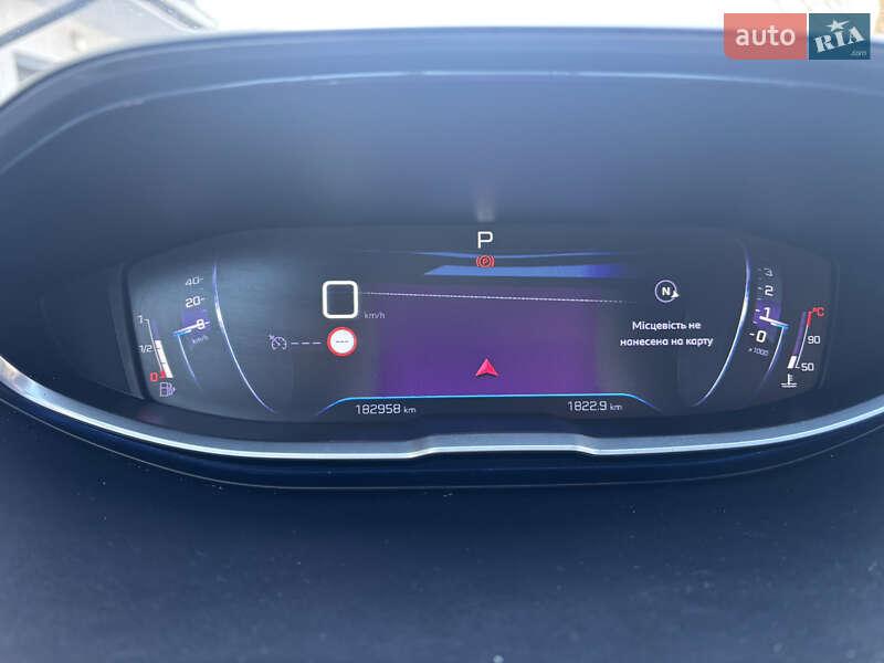 Внедорожник / Кроссовер Peugeot 5008 2017 в Тернополе