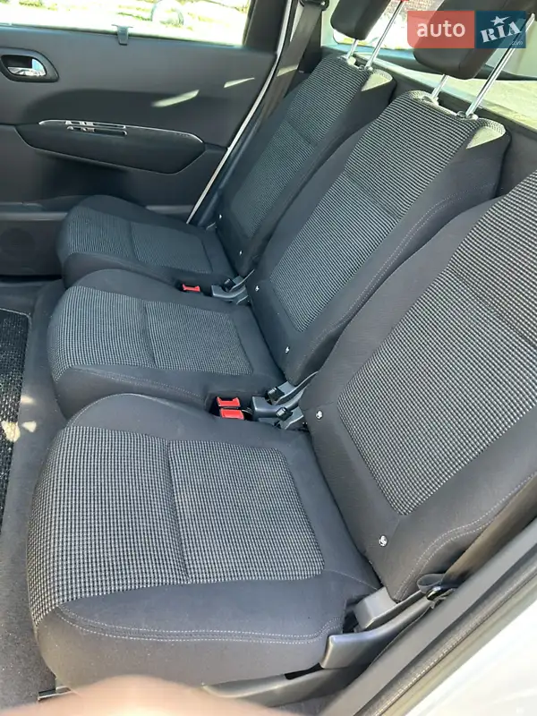 Peugeot 5008 2011 VIN VF30A9HR8BS236265 фото оголошення 26 з 98