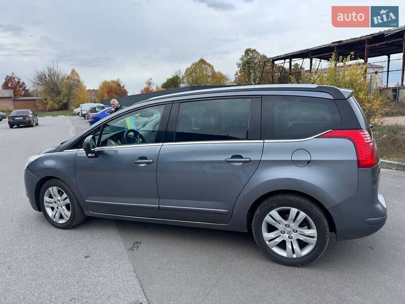 Микровэн Peugeot 5008 2011 в Богуславе