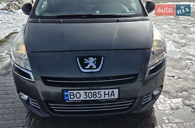 Мікровен Peugeot 5008 2013 в Борщеві