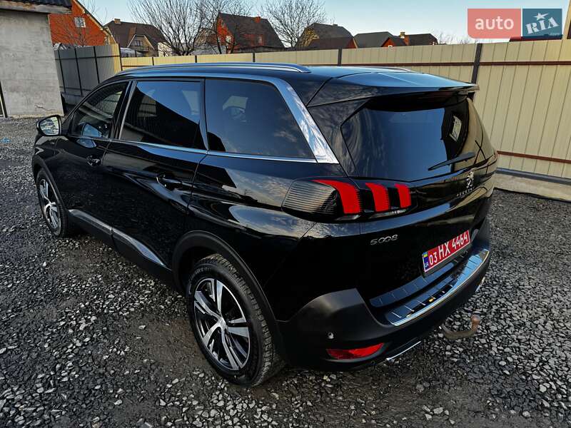 Внедорожник / Кроссовер Peugeot 5008 2020 в Луцке